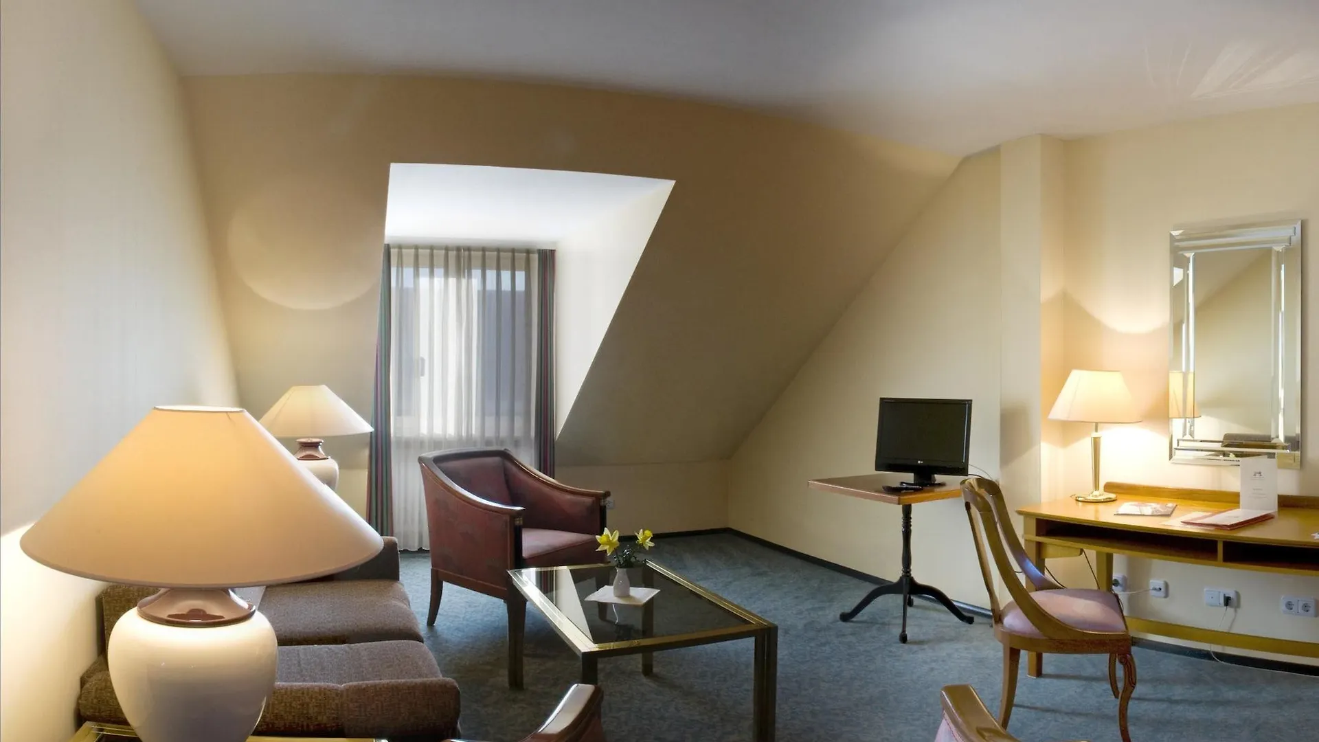 ****  Galerie Hotel Leipziger Hof Germany